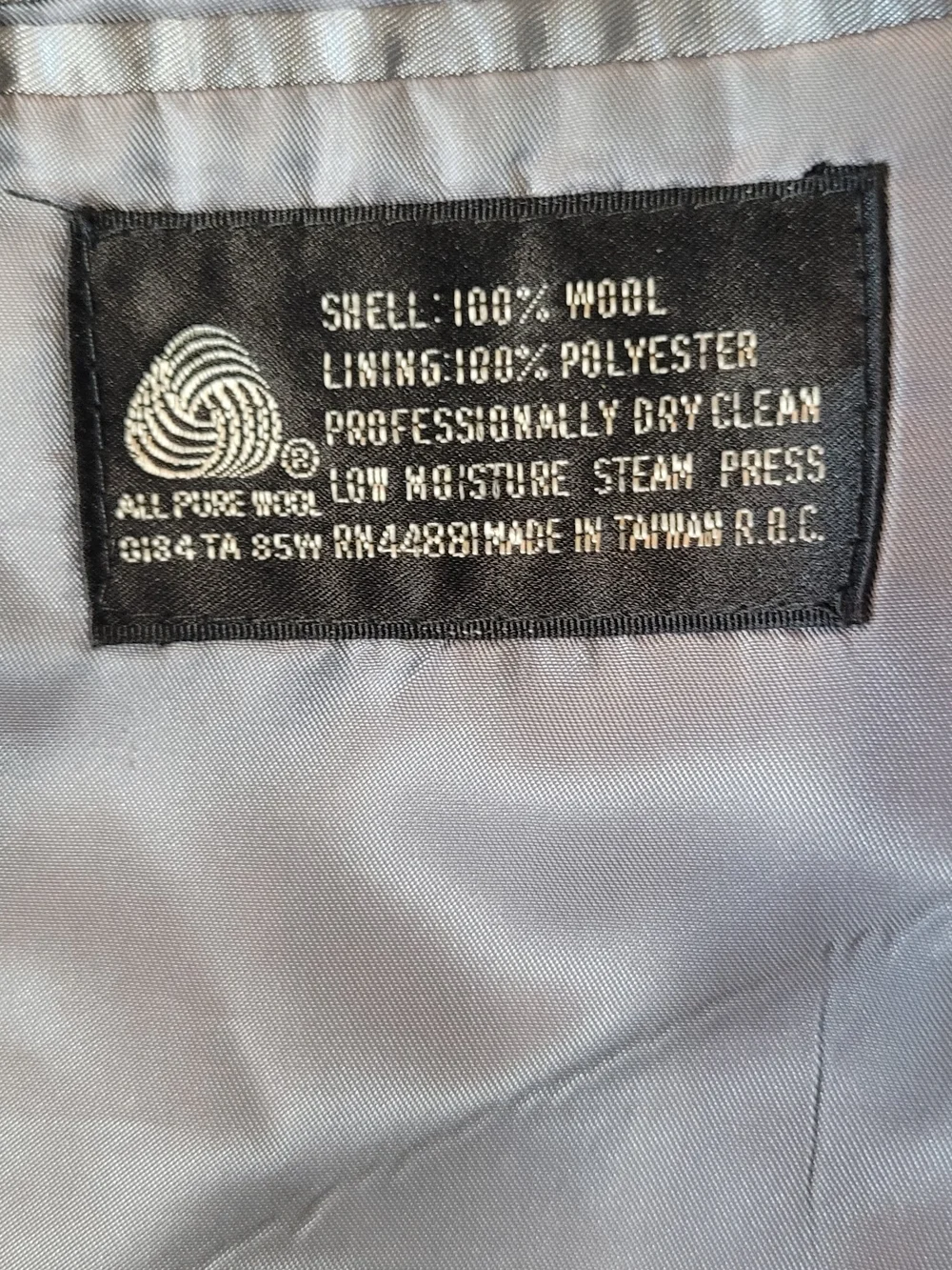 Men's Gray Two-Button Sports Jacket Detailed Brass Buttons